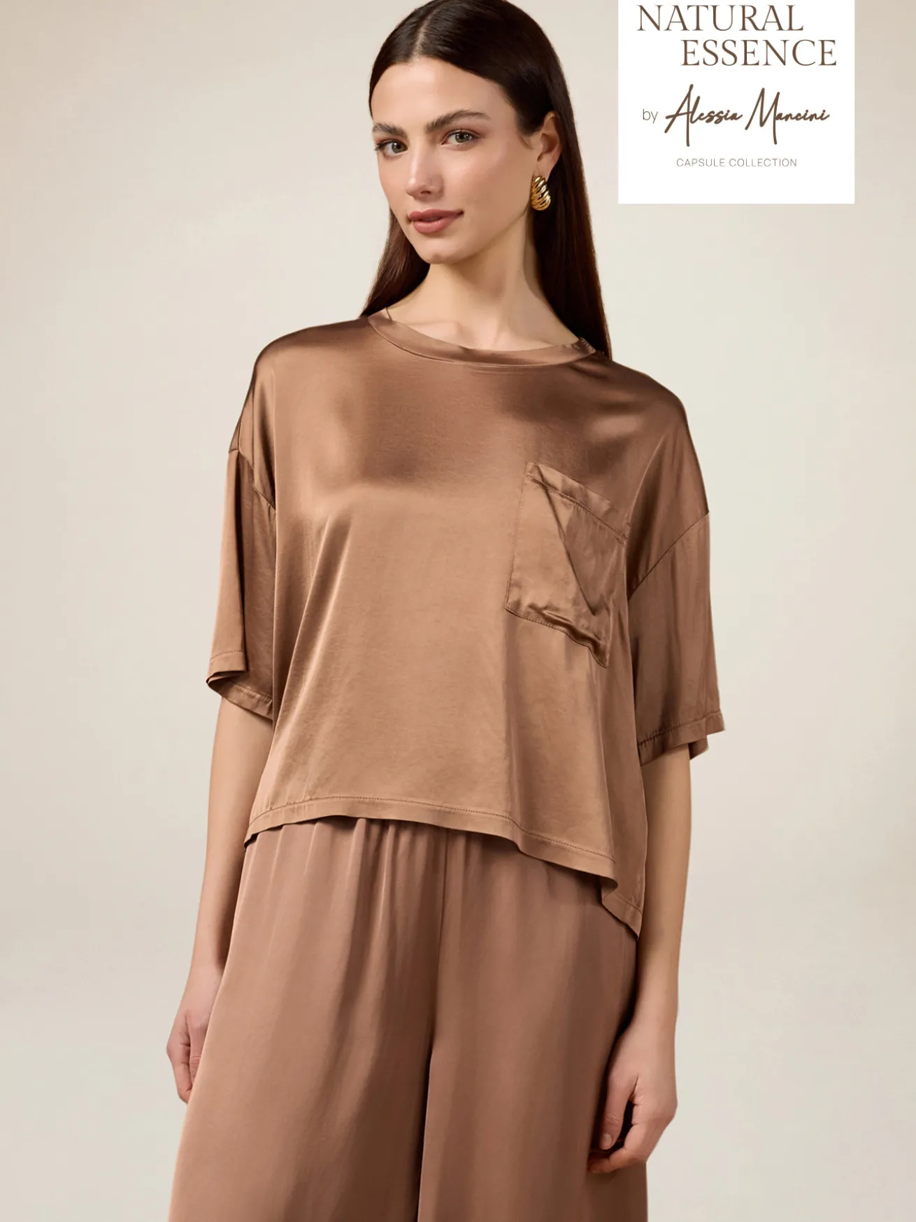 Blusa in raso con taschino