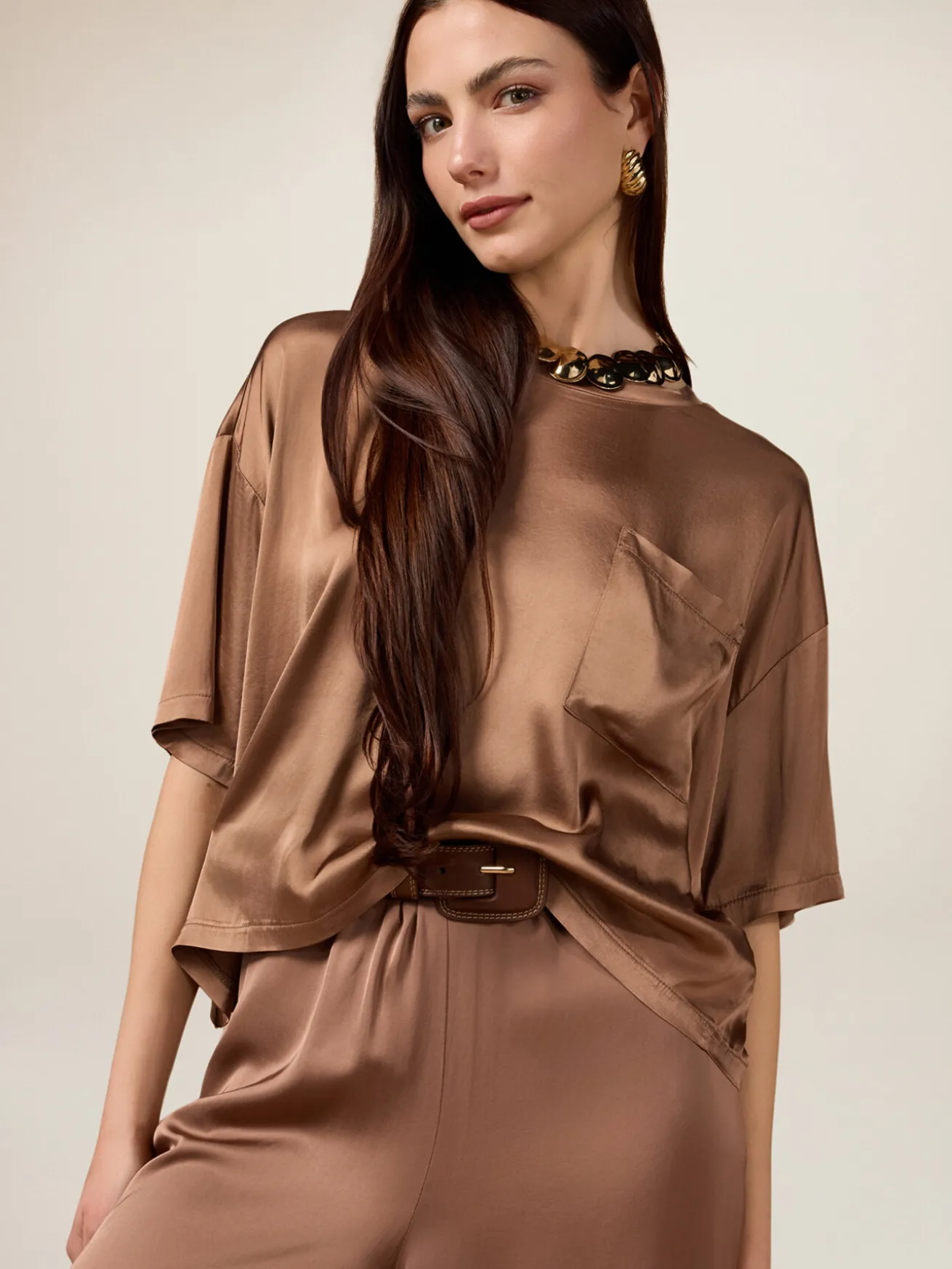 Blusa in raso con taschino