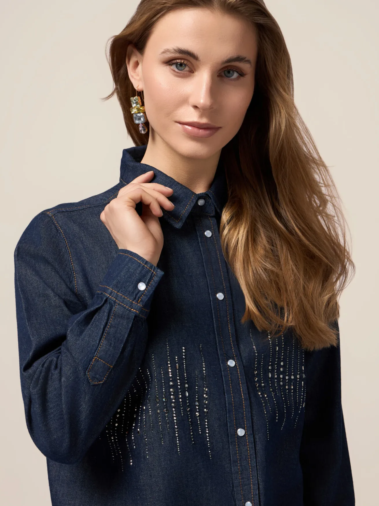 Camicia in denim con micro cristalli