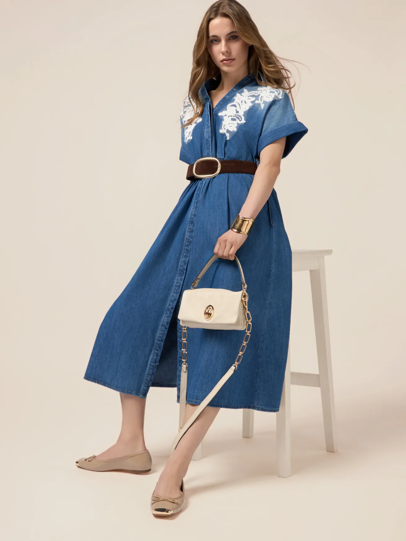 Chemisier in denim con ricami