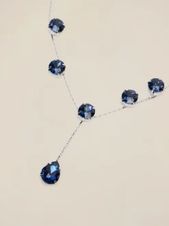 Collana con pietre blu