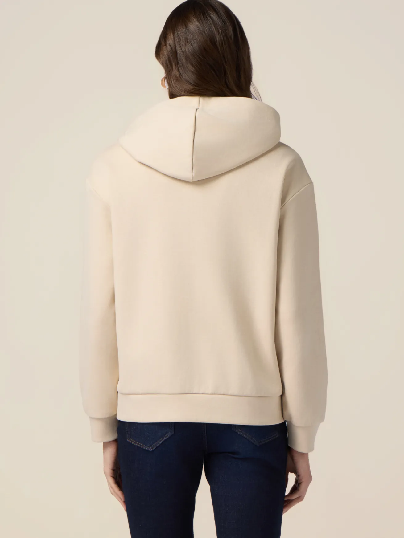 Felpa con zip e spille e fiore