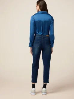 Jeans boyslim con dettagli gioiello