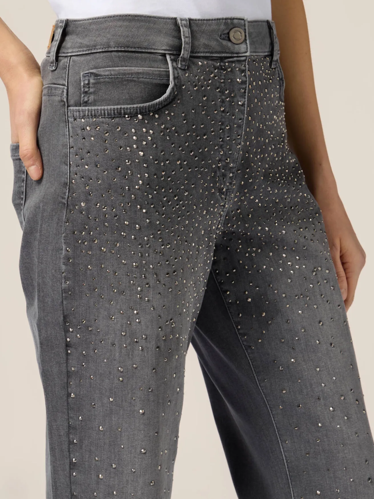 Jeans regular con applicazioni di strass