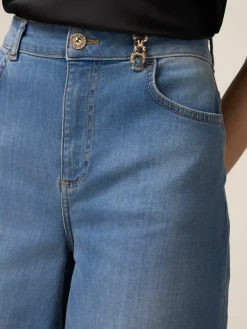 Jeans wide leg con dettaglio catena