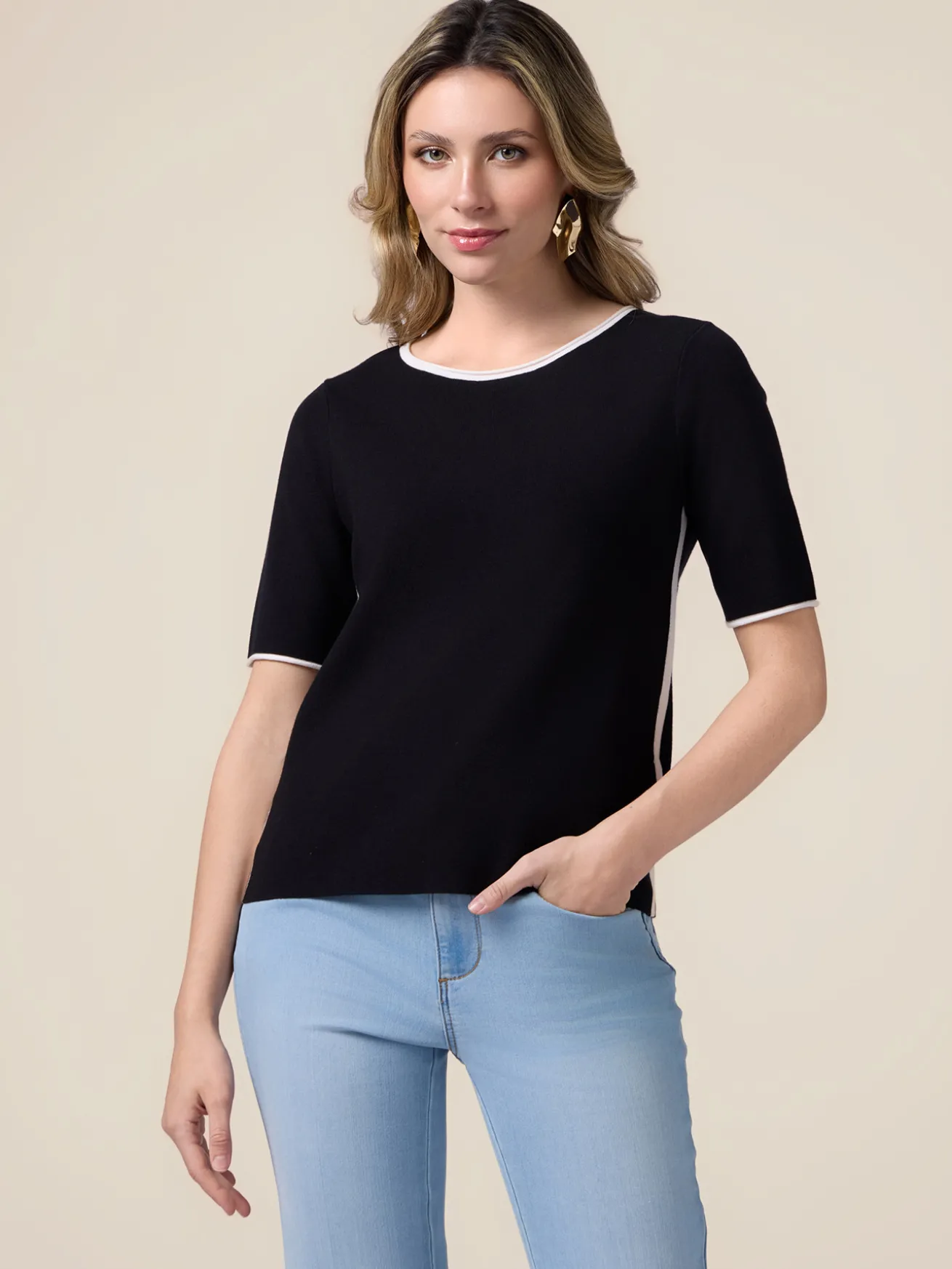 Maglia maniche corte con profili a contrasto