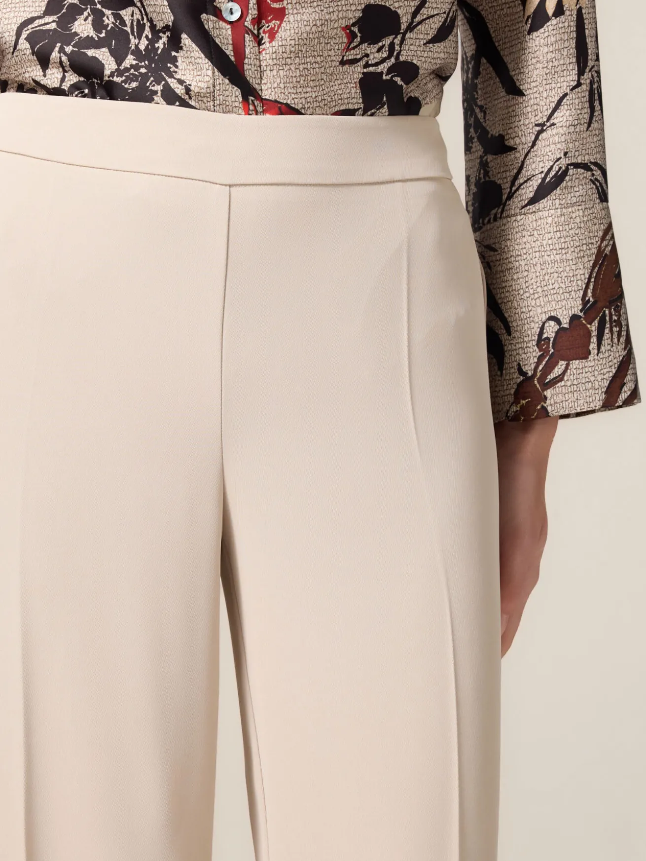Pantaloni palazzo in tessuto fluido