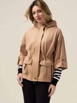 Parka corto con cappuccio