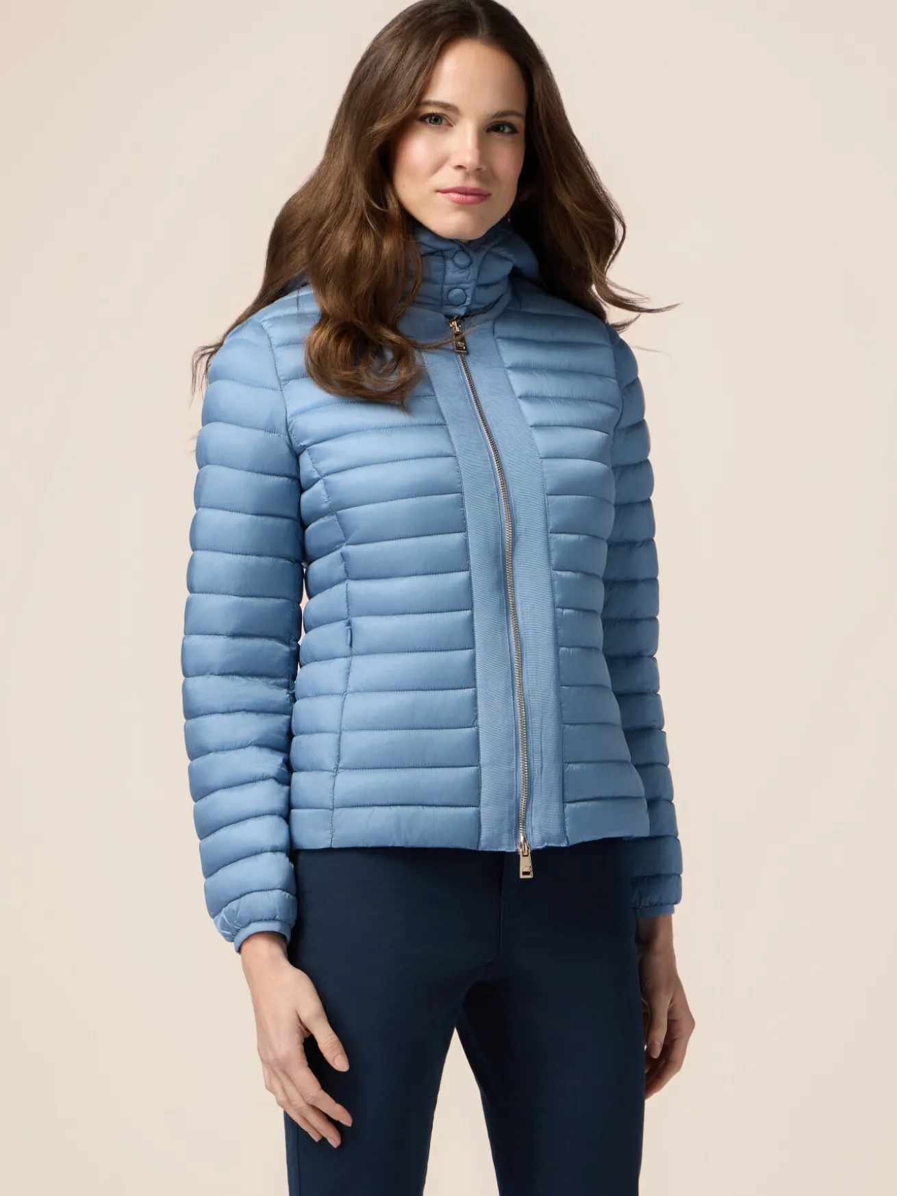 Piumino lightweight con cappuccio staccabile