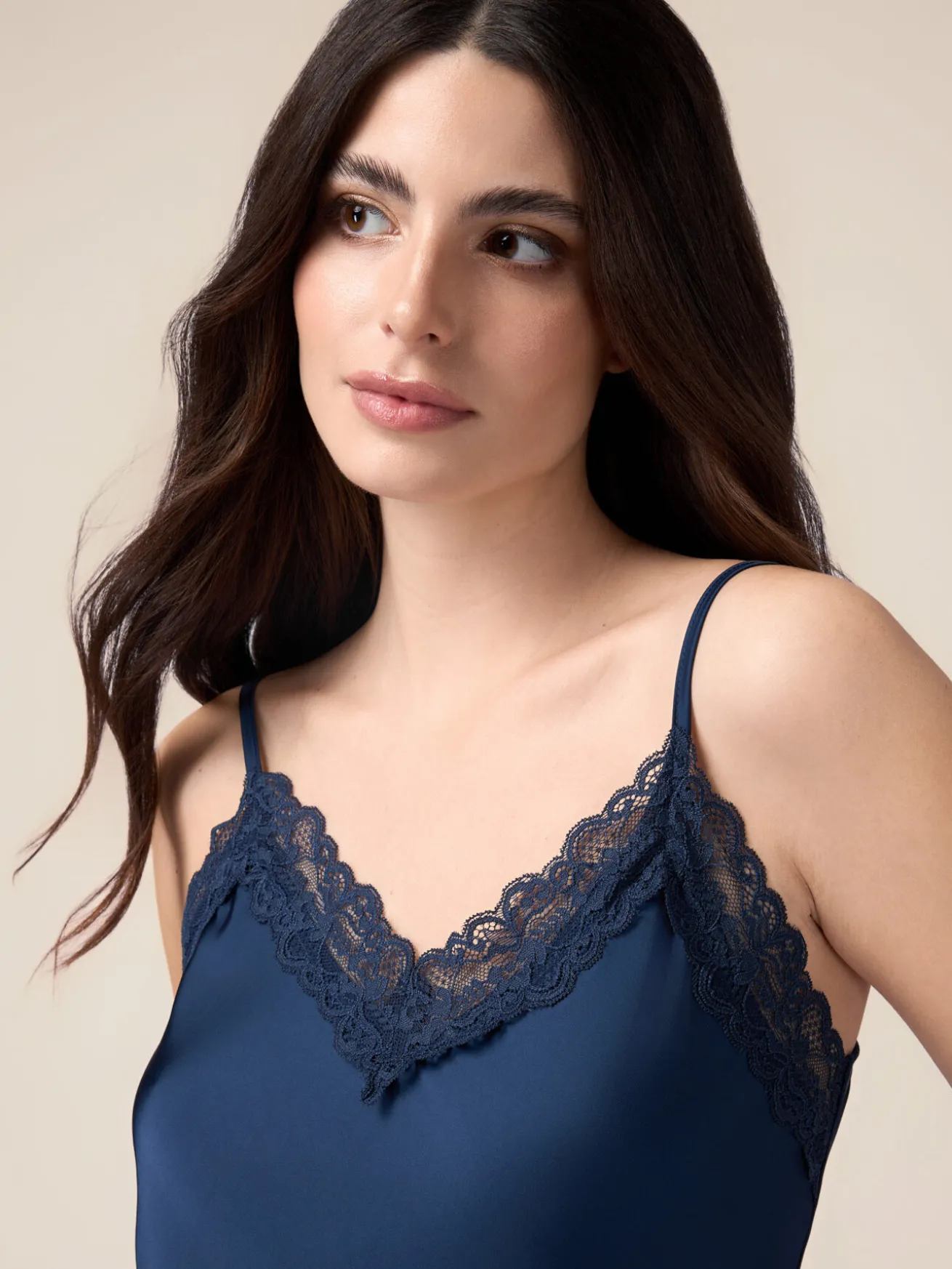 Top lingerie in raso e pizzo