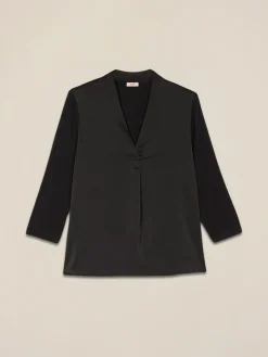 T-shirt bimaterica con scollo a V