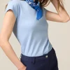 T-shirt con bandana e spilla