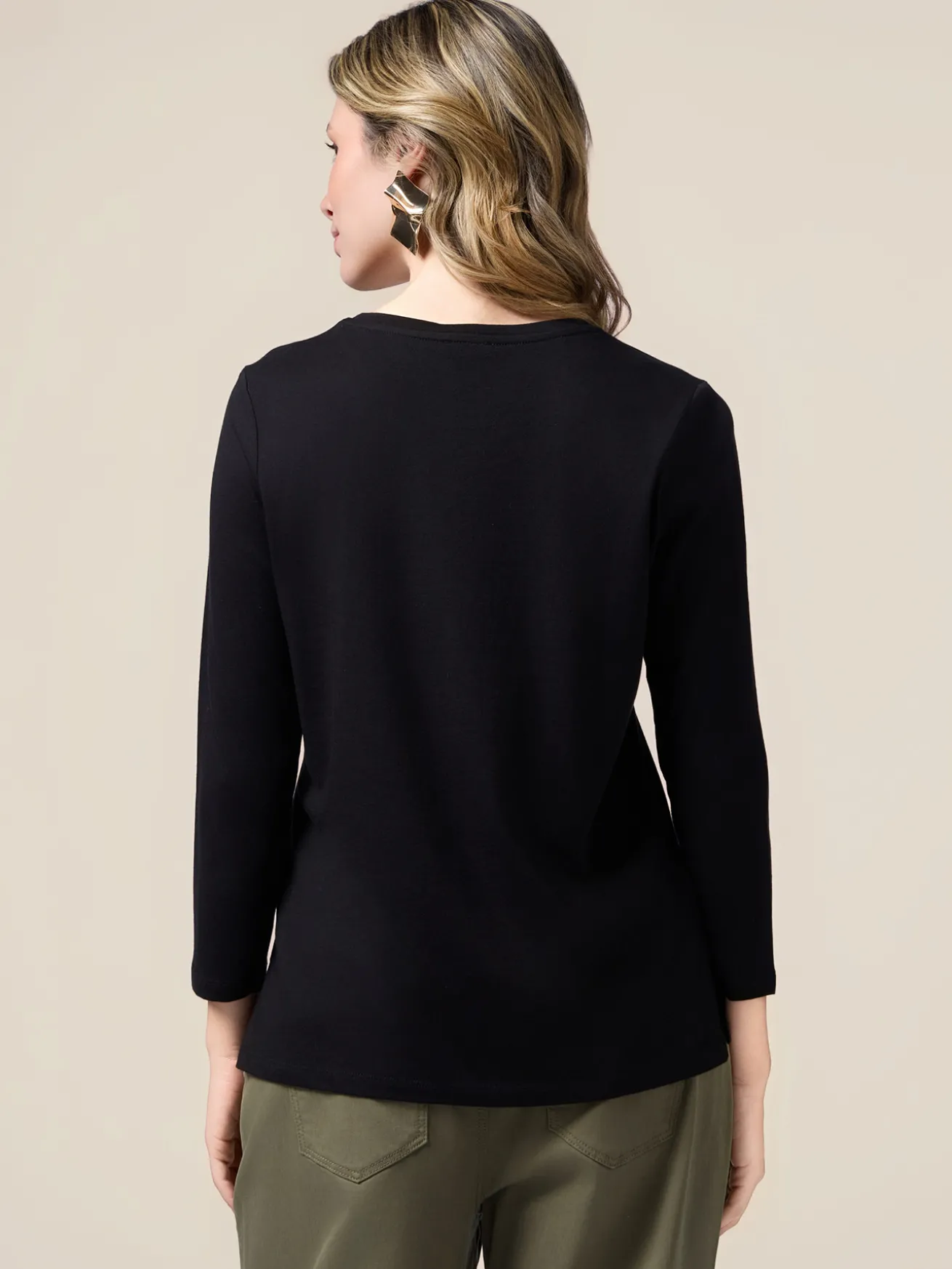 T-shirt con ricamo in paillettes