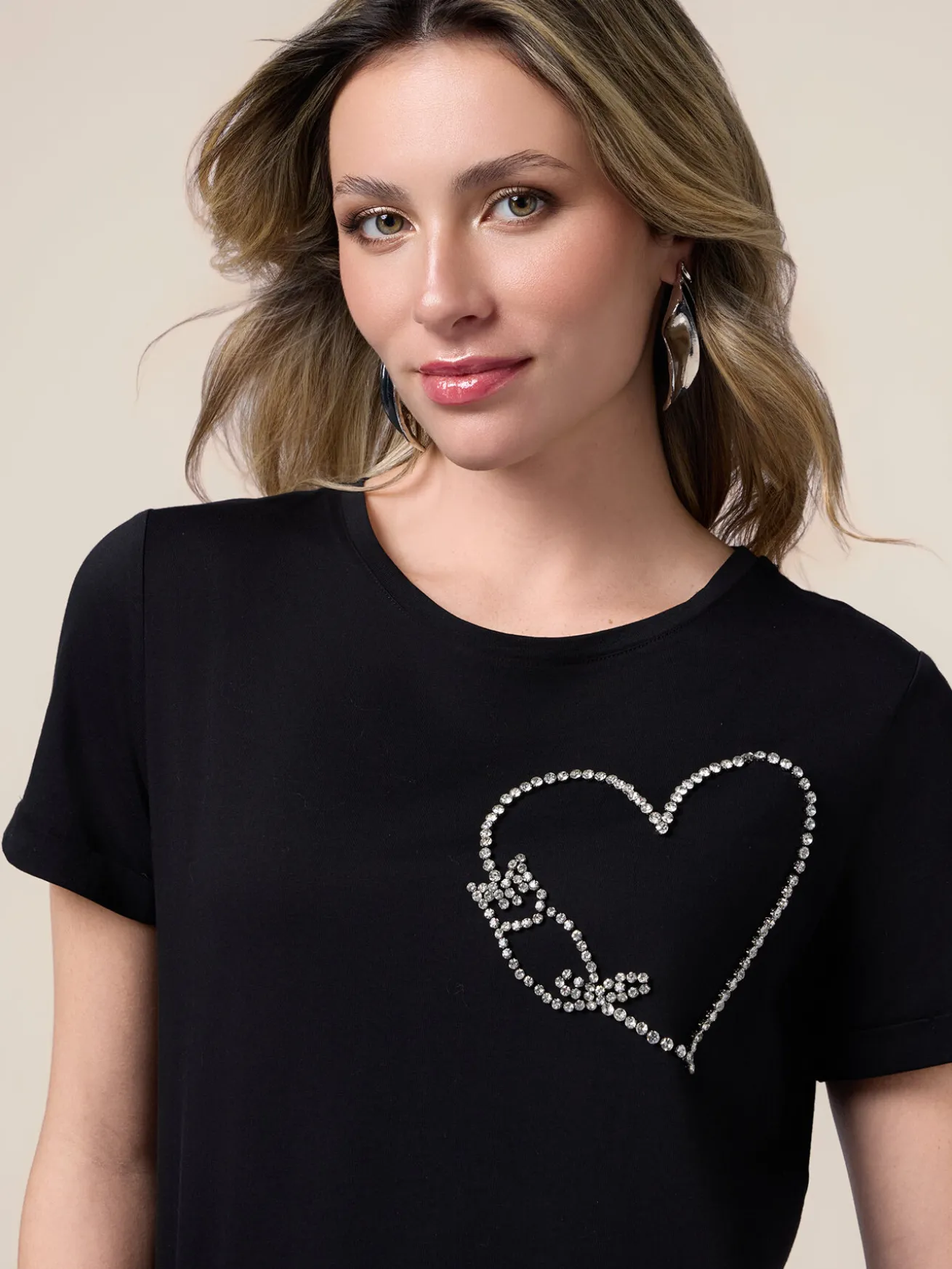 T-shirt in cotone con ricamo gioiello