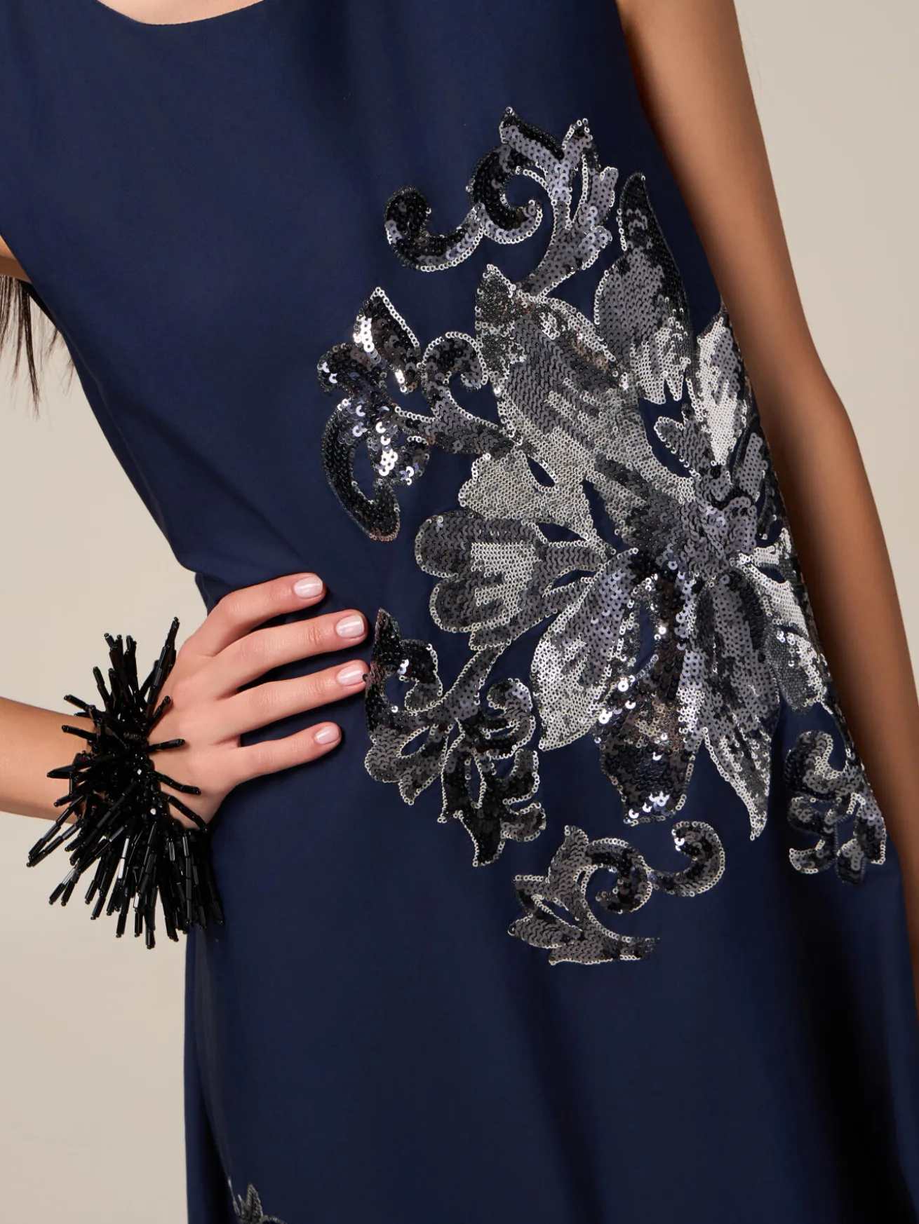 Vestito ad A in cotone con paillettes