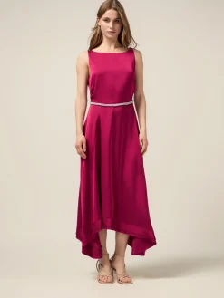 Vestito lungo in raso con cintura gioiello